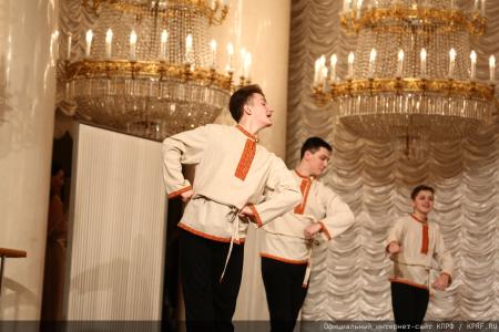 Г.А. Зюганов: "Пчела демонстрирует человеку примеры миролюбия и трудолюбия"