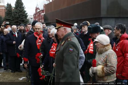 Проявить волю И.В. Сталина и характер великой Советской эпохи!