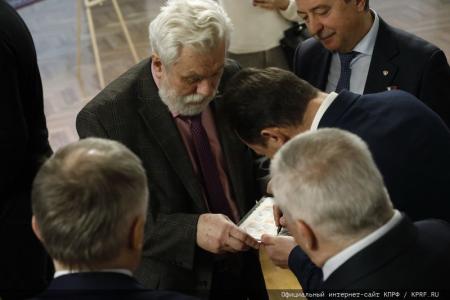 Г.А. Зюганов открыл в Госдуме выставку «Первые в Космосе»