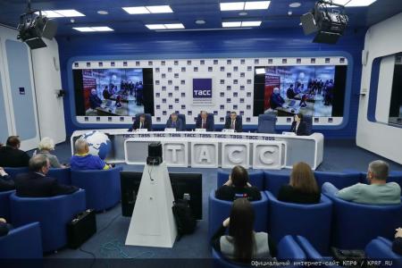 Г.А. Зюганов: Политика «лево руля» давно назрела!