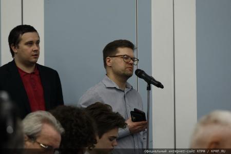 Г.А. Зюганов: Политика «лево руля» давно назрела!