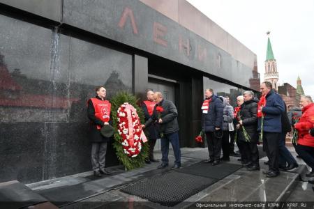 Проявить волю И.В. Сталина и характер великой Советской эпохи!