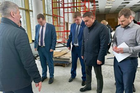 Ульяновская область. Айрат Гибатдинов взял на контроль ремонтно-реставрационные работы в Ленинском мемориале