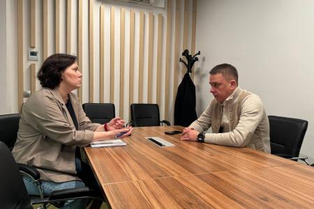 Сенатор Айрат Гибатдинов навестил раненых бойцов СВО
