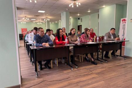 Айрат Гибатдинов поделился опытом ораторского искусства со слушателями Центра политической учебы ЦК КПРФ