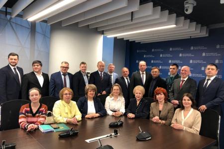 Руководитель фракции КПРФ Александр Наумов принял участие в совещании по вопросам оказания бесплатной юридической помощи гражданам в регионе