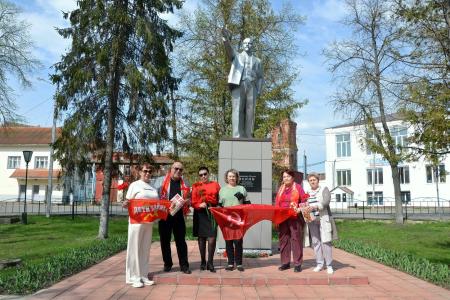 Подмосковные коммунисты: В каждом деле Ленин с нами!
