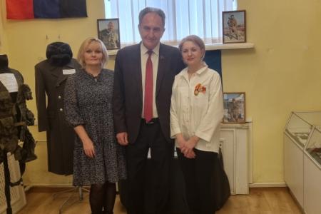 Николай Васильев посетил выставку, посвященную 80-летию Великой Победы