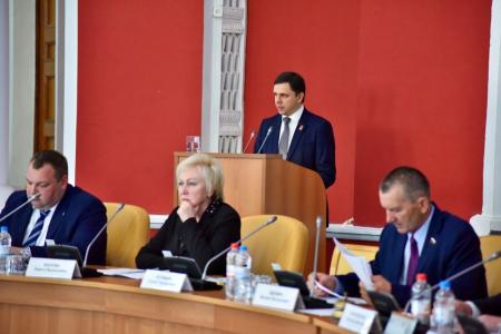 Губернатор Андрей Клычков выступил перед региональными парламентариями с отчетом о деятельности Правительства Орловской области за 2024 год
