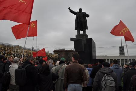 Коммунисты города трех революций почтили память Владимира Ильича Ленина