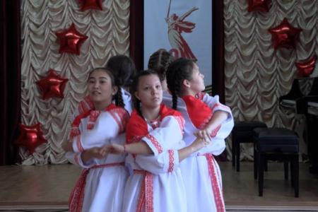 Саратовская область. Ольга Алимова посетила Ровенский район, жители которого приняли самое активное участие в конкурсе «Салют, Победа!»