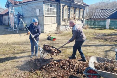 Тверской обком КПРФ провел субботник, приуроченный к 85-летию музея Михаила Ивановича Калинина