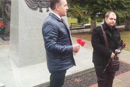 В Брянске коммунисты почтили память революционера и первого председателя Брянского Совета рабочих и солдатских депутатов И.И. Фокина
