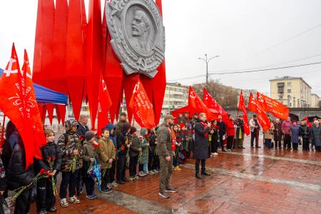 Свердловские коммунисты приняли эстафету марша «Наша Великая Победа»!