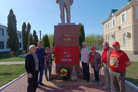 Липецкая область: Ленин жил! Ленин жив! Ленин будет жить!