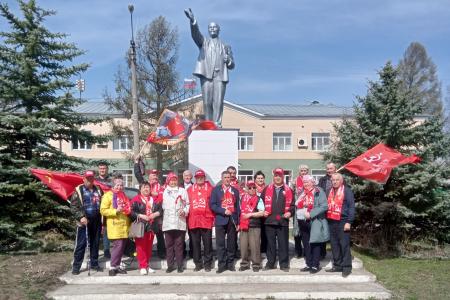 Коммунисты Республики Марий Эл почтили память В.И. Ленина