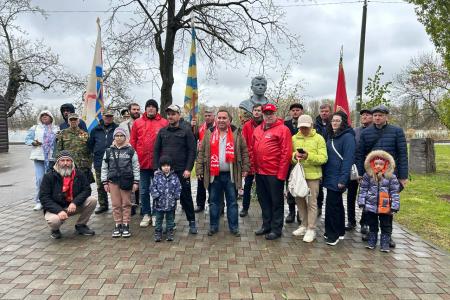 Краснодарский край. Активисты КПРФ и сторонники нашей партии достойно встретили День Космонавтики