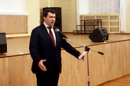 Новгородская область. Олег Лебедев выступил на торжественном собрании, посвященном 80-летию Великой Победы