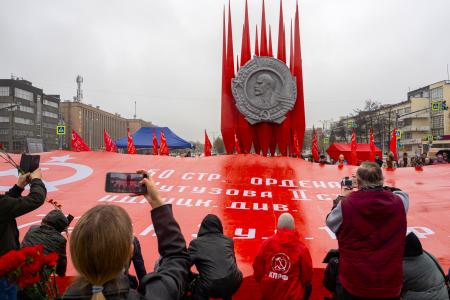 Свердловские коммунисты приняли эстафету марша «Наша Великая Победа»!