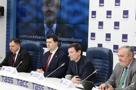 Олег Лебедев выступил на пресс-конференции в ТАСС  на тему «Леса и продовольствие»