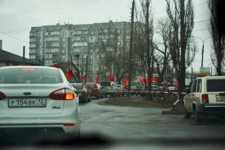 Нижегородские коммунисты отметили 64-ю годовщину полета Гагарина праздничным автопробегом