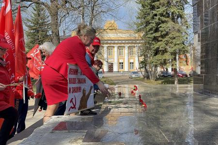 Коммунисты Республики Марий Эл почтили память В.И. Ленина
