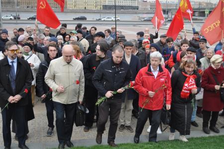 Коммунисты города трех революций почтили память Владимира Ильича Ленина
