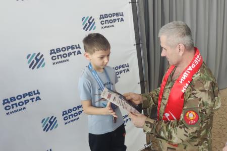 Новгородские коммунисты открыли масштабные соревнования по плаванию