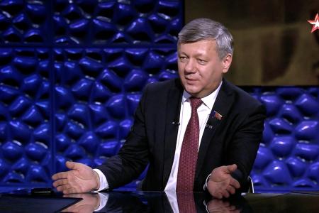 Дмитрий Новиков на телеканале «Звезда» рассказал о Международном антифашистском форуме, созванном КПРФ в Москве