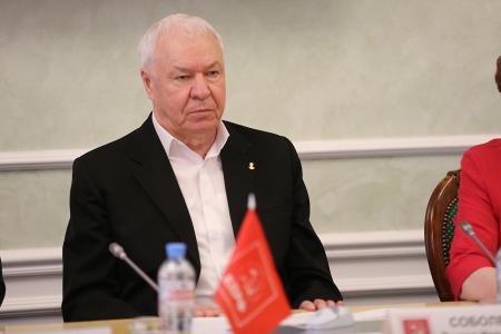 «Вся власть – Советам!». В Тюмени состоялся семинар-совещание депутатов КПРФ всех уровней