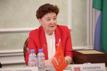«Вся власть – Советам!». В Тюмени состоялся семинар-совещание депутатов КПРФ всех уровней