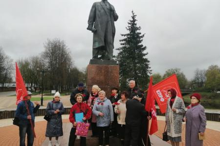 Новгородская область. КПРФ достойно отметила 155-летию Великого Ленина