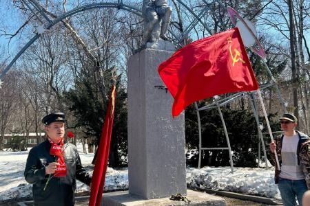 Коммунисты Сахалина отметили День космонавтики