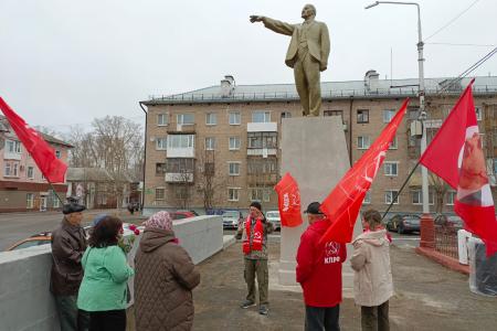 Коммунисты Пермского края почтили память Владимира Ильича Ленина