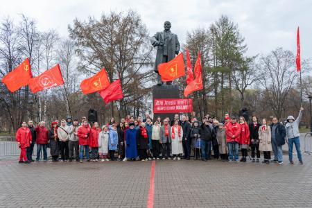 Коммунисты Пермского края почтили память Владимира Ильича Ленина