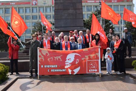 Коммунисты и комсомольцы Дагестана отметили 155-летие со дня рождения В.И. Ленина