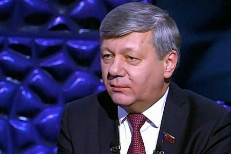 Дмитрий Новиков на телеканале «Звезда» о колебаниях Запада, борьбе с милитаризмом и умении советской страны находить друзей