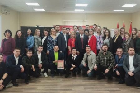 Дмитрий Новиков на встрече в городе Ленина: "Партии коммунистов и профсоюзам важно вместе бороться за права трудящихся"