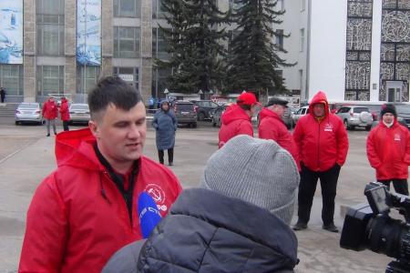 Архангельская область. Масштабная копия Знамени Победы в Северодвинске и Котласе