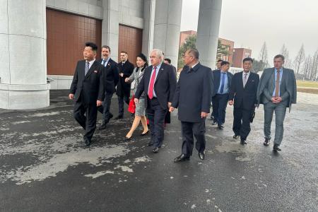 Делегация КПРФ во главе с К.К. Тайсаевым и А.А. Ющенко продолжает работу в Корейской Народно-Демократической Республике
