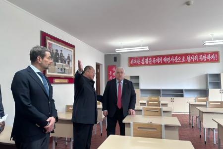 Делегация КПРФ во главе с К.К. Тайсаевым и А.А. Ющенко продолжает работу в Корейской Народно-Демократической Республике