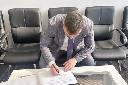Делегация КПРФ во главе с К.К. Тайсаевым и А.А. Ющенко продолжает работу в Корейской Народно-Демократической Республике