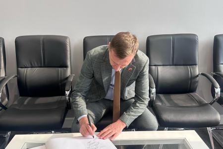 Делегация КПРФ во главе с К.К. Тайсаевым и А.А. Ющенко продолжает работу в Корейской Народно-Демократической Республике