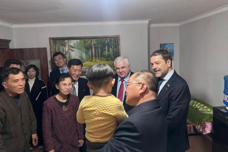 Делегация КПРФ во главе с К.К. Тайсаевым и А.А. Ющенко продолжает работу в Корейской Народно-Демократической Республике