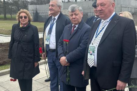 И.И. Мельников, Д.Г. Новиков и К.К. Тайсаев завершили рабочую поездку в Санкт-Петербург, приняв участие в мероприятиях Межпарламентской Ассамблеи СНГ