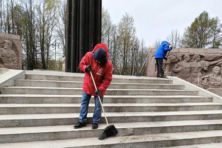 Рейд чистоты на мемориале «Красная Талка» в Иванове