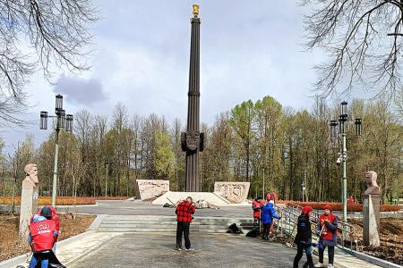 Рейд чистоты на мемориале «Красная Талка» в Иванове