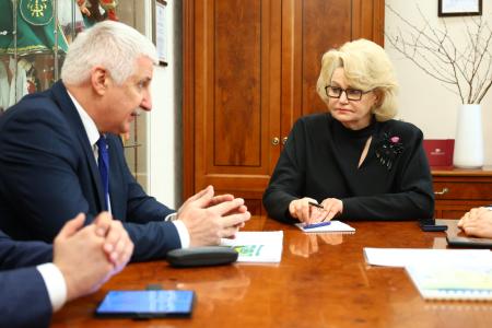 Н.А. Останина провела рабочую встречу с председателем ДОСААФ России Денисом Добряковым