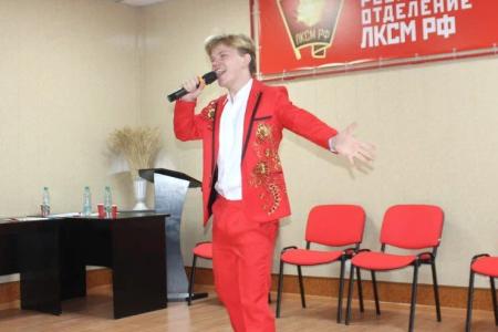 Луганская Народная Республика: «Комсомольская жизнь - самое светлое и счастливое время»