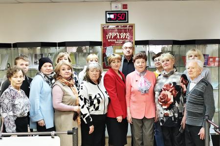 Активисты Тюменского обкома КПРФ посетили государственный архив социально-политической истории Тюменской области